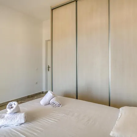 Apartment House In Village Protorgia Parikia (Paros)